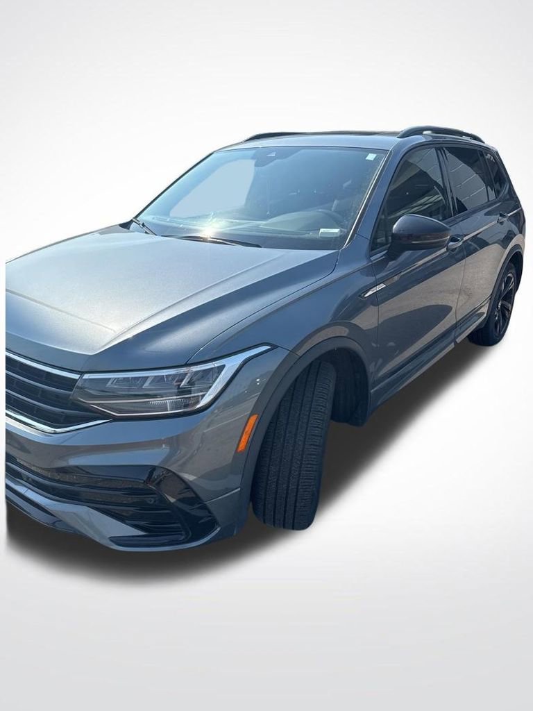 3VVCB7AX8RM173255