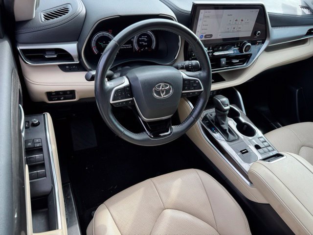 Certified Used 2024 Beige Toyota Platinum image 28