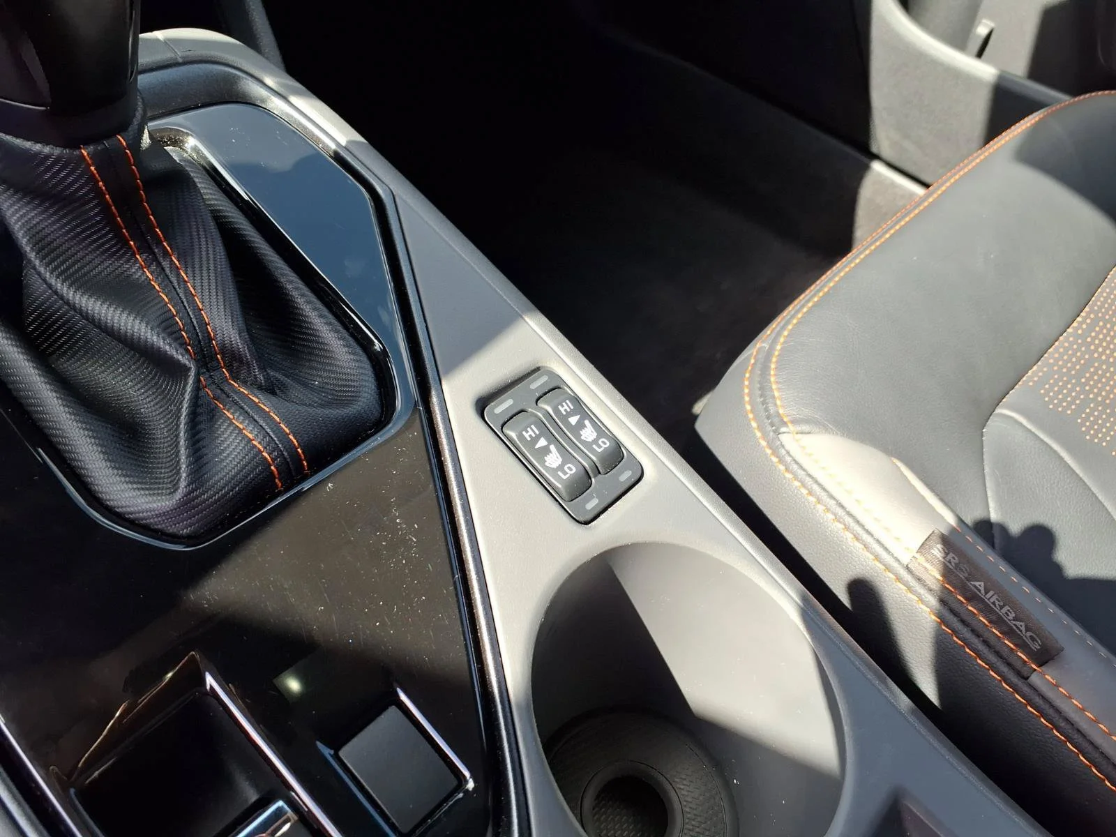 Used 2024 Magnetite Gray Metallic Subaru Limited image 7