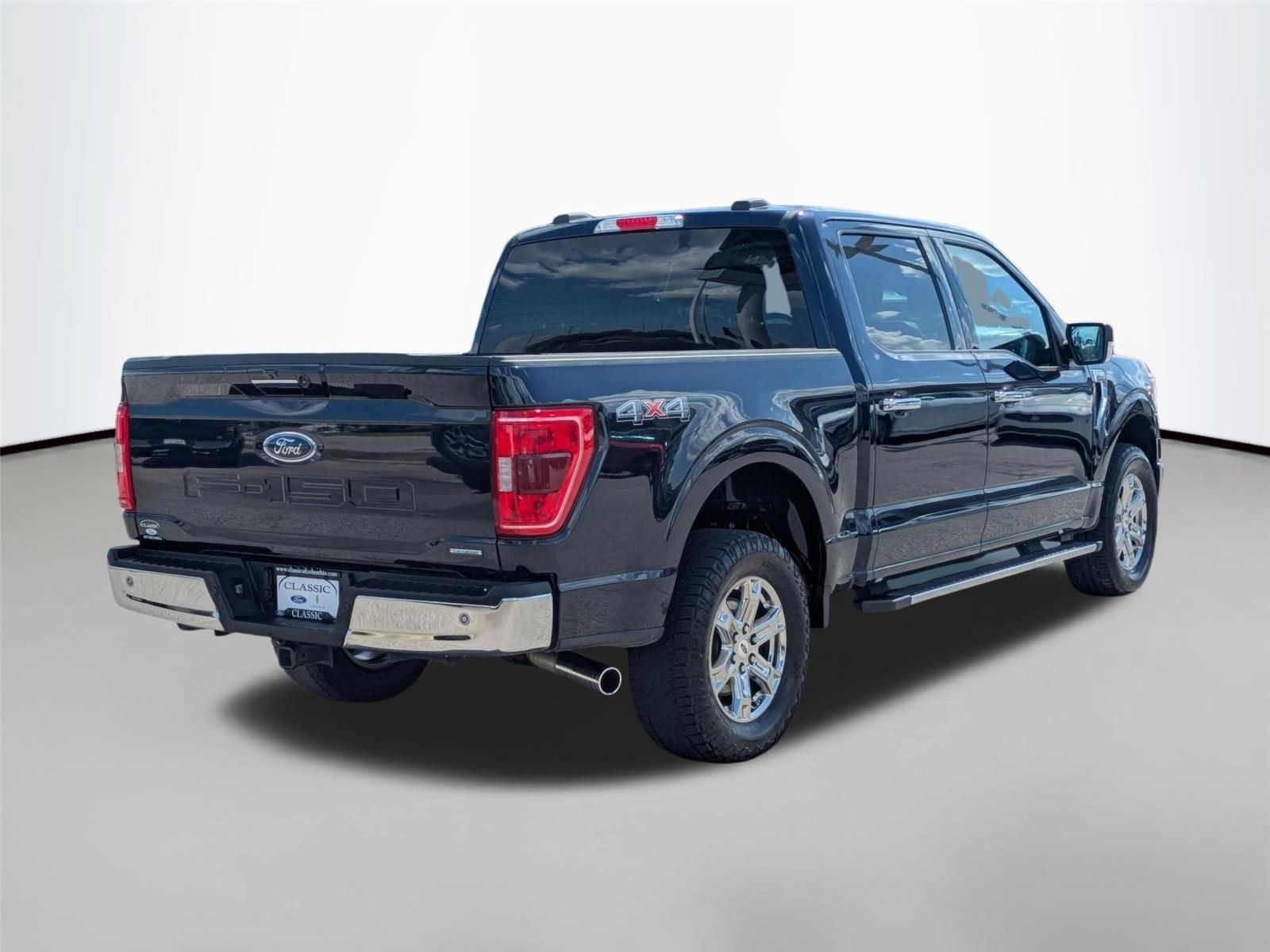Used 2023 Antimatter Blue Metallic Ford XLT image 5