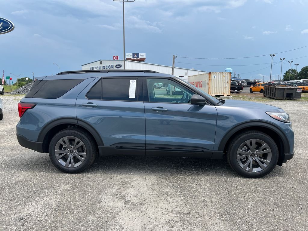New 2026 Vapor Blue Metallic Ford Active image 8