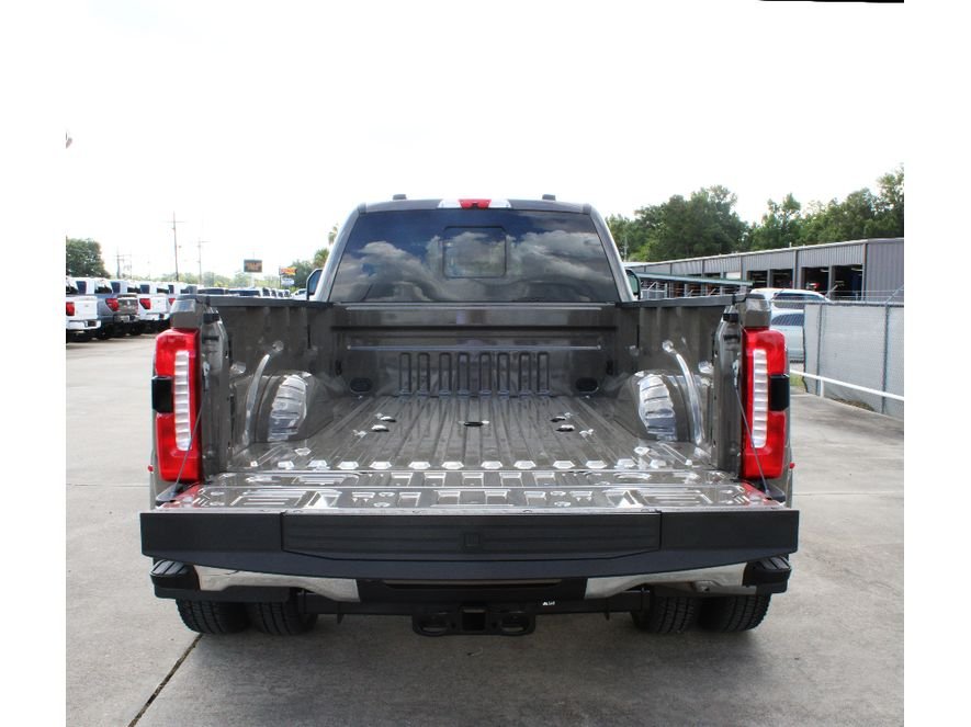 New 2026 Marsh Gray Ford LARIAT image 25
