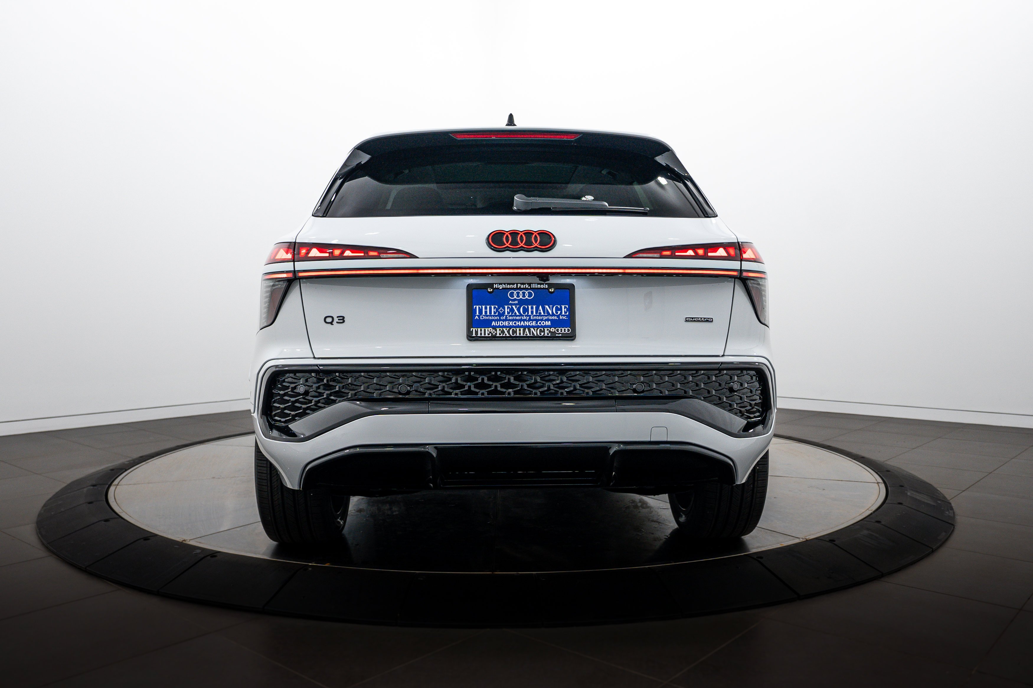 New 2026 Glacier White Audi S line image 7