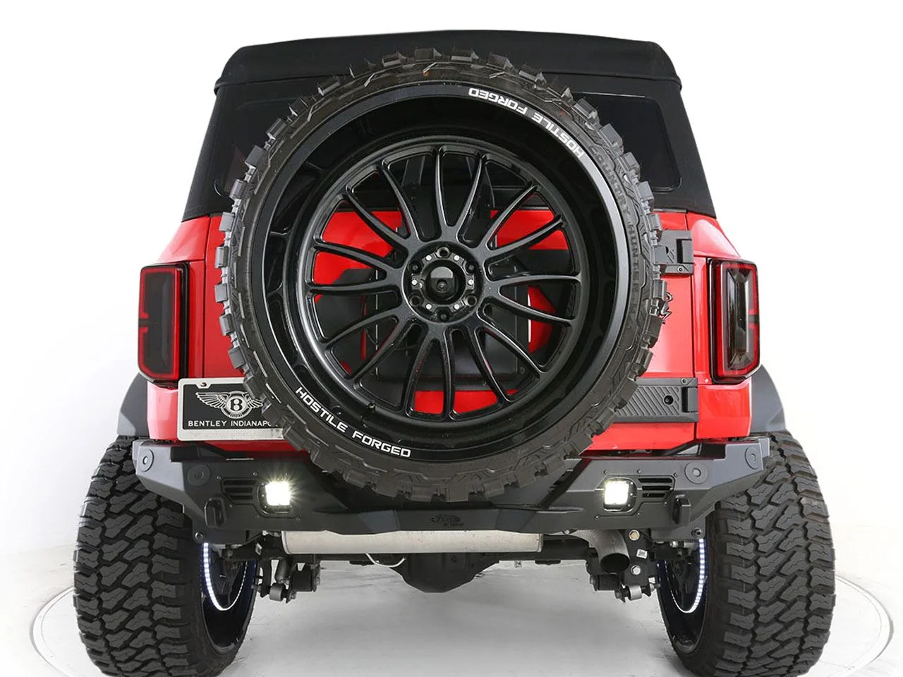 Used 2023 Red Ford Wildtrak image 12