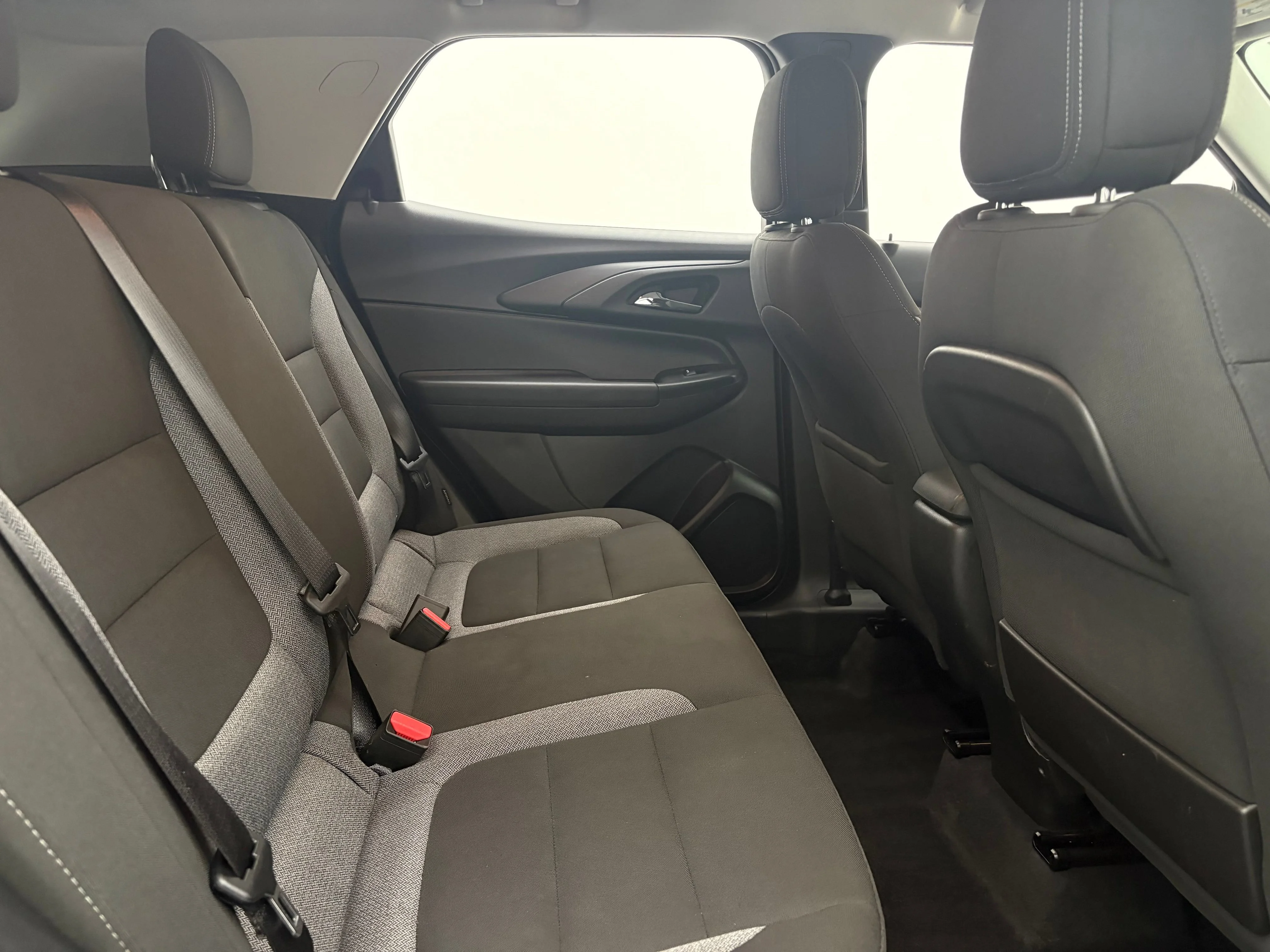 Used 2025 Mosaic Black Metallic Chevrolet LT image 32