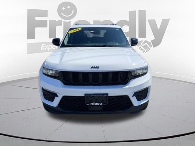 Used 2024 White Jeep Limited image 2