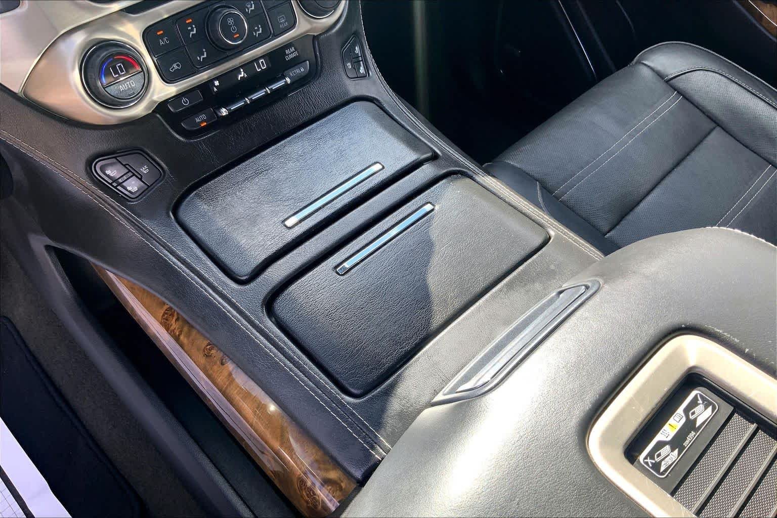 Used 2015 Iridium Metallic GMC Denali image 16