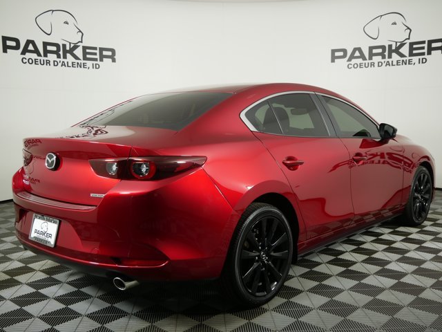 Used 2025 Soul Red Crystal Metallic Mazda SE image 5