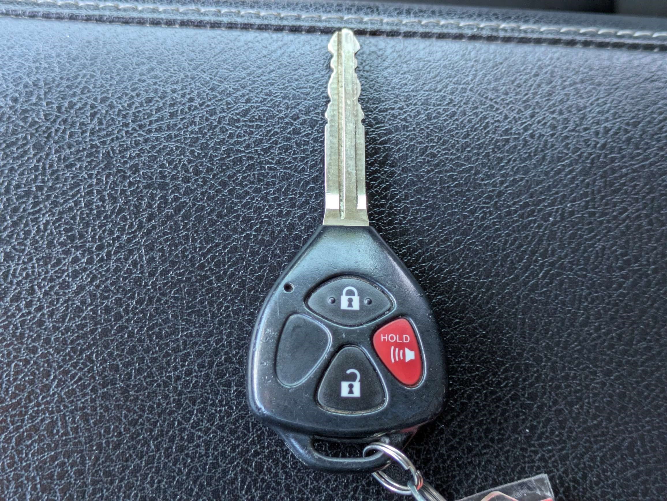 Used 2019 Magnetic Gray Metallic Toyota SR5 image 28