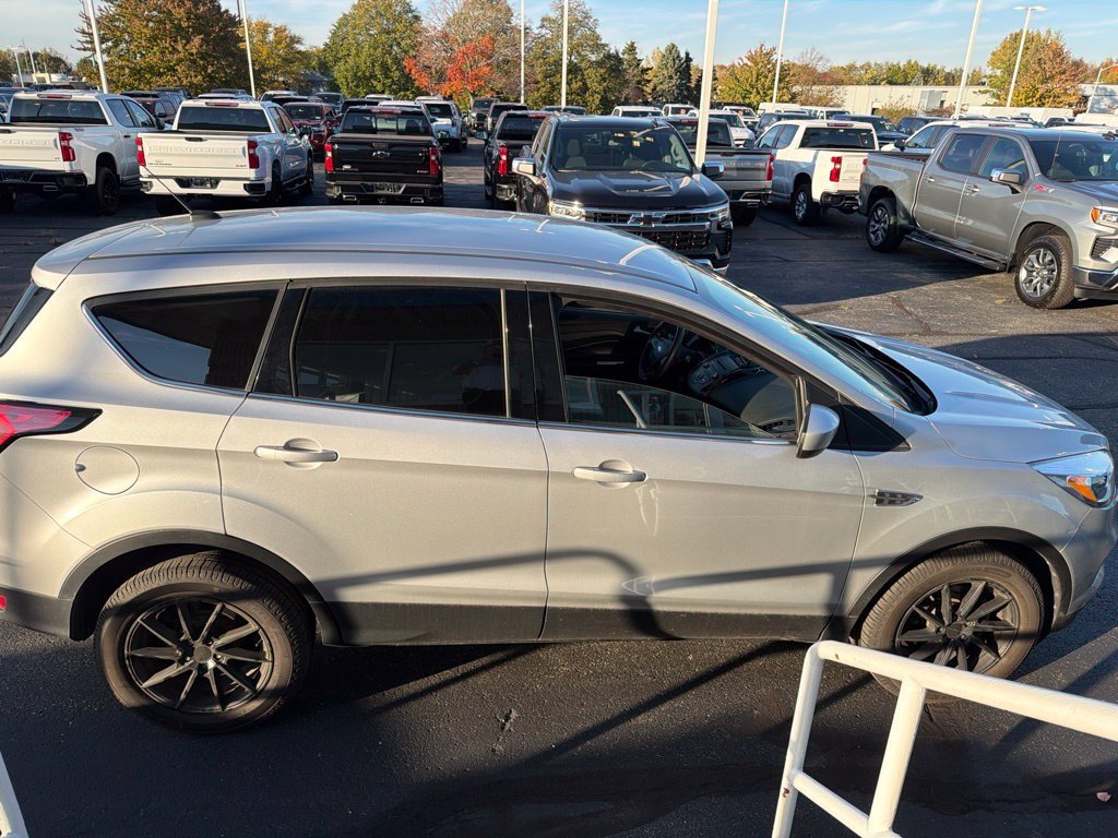 Used 2017 Silver Ford SE image 11
