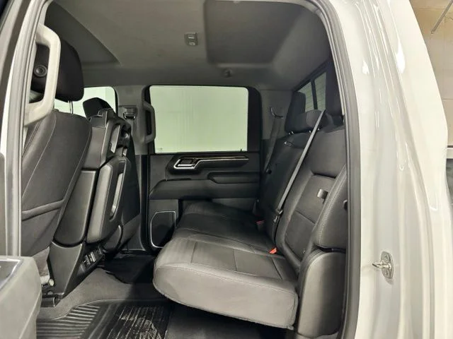 Used 2025 White GMC SLE image 19