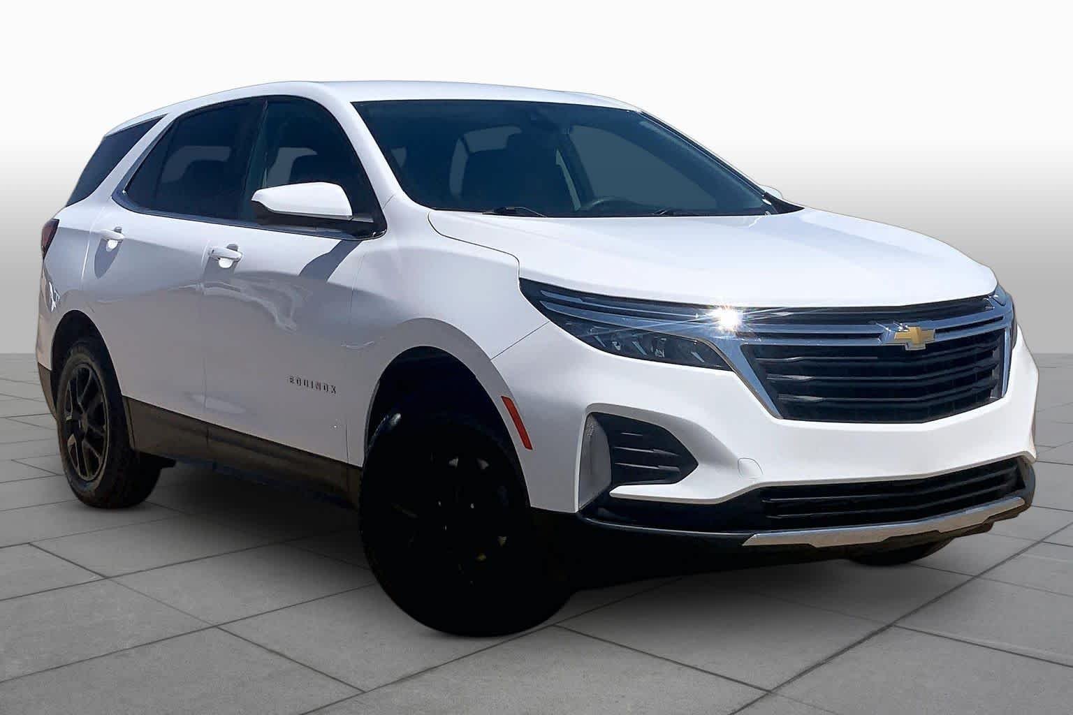 Used 2023 Summit White Chevrolet LT image 3