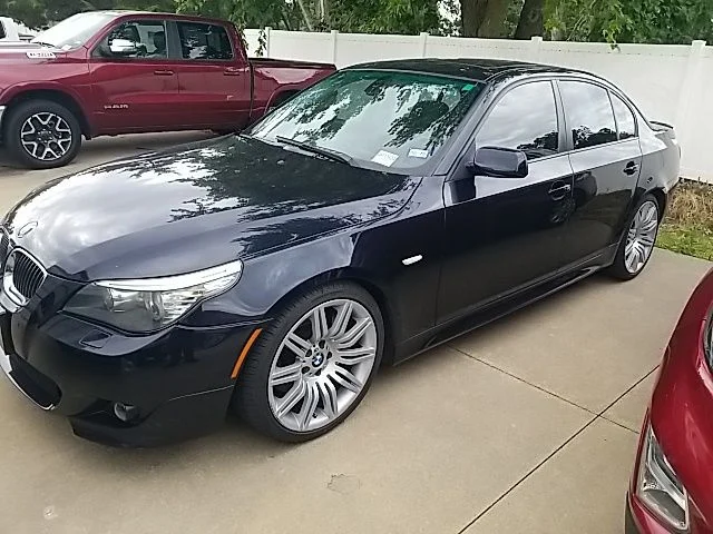 Used 2008 Black BMW 550i image 8