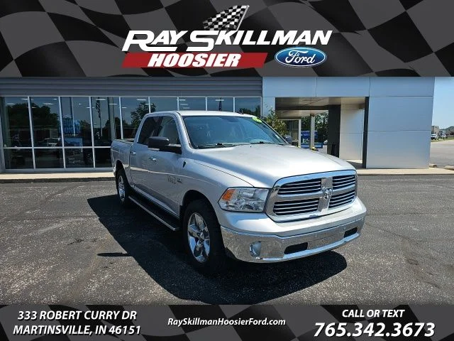 2017 RAM 1500 Big Horn 4x4 Crew Cab 5'7's photo