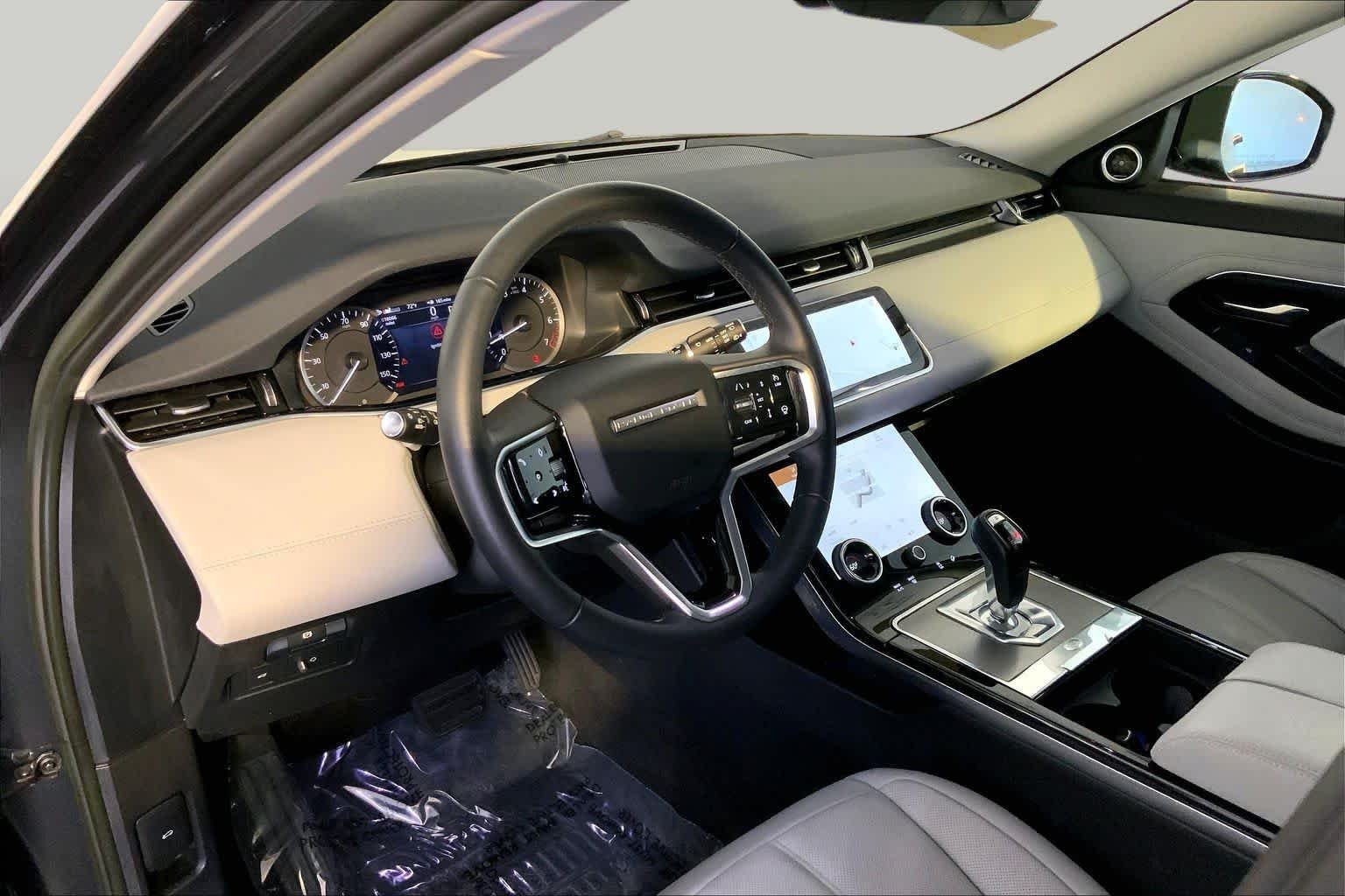 Used 2023 Carpathian Grey Premium Metallic Land Rover SE image 18