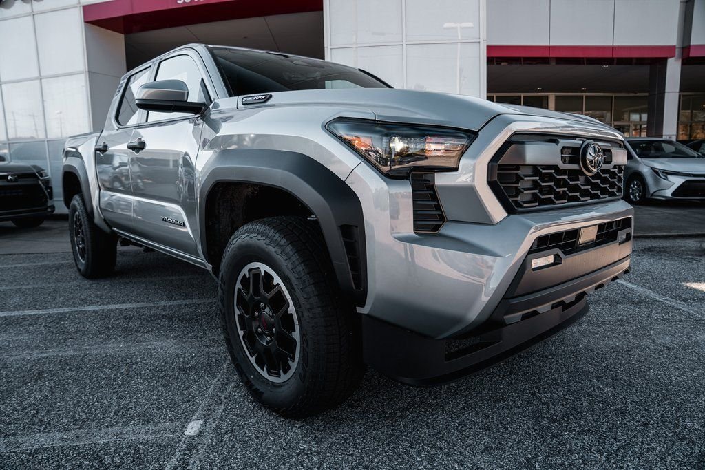 2025 Toyota Tacoma TRD Off Road - Photo 10
