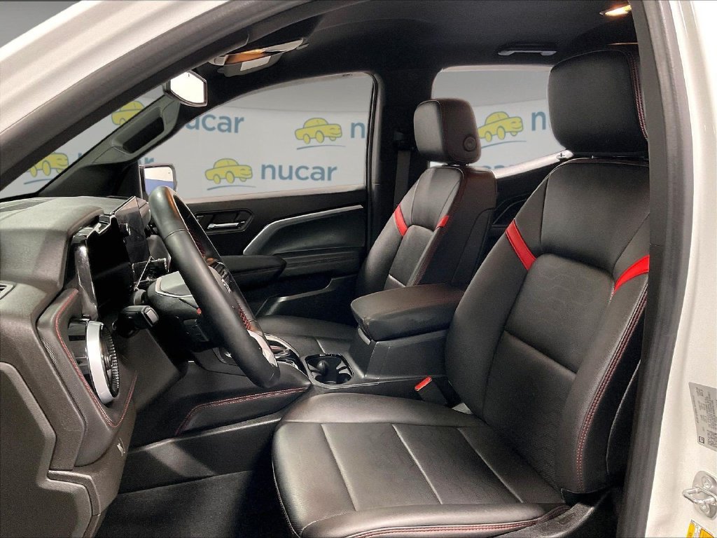 Used 2023 White Chevrolet Z71 image 10
