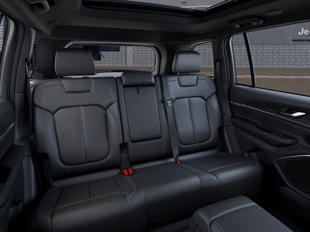 New 2026 Baltic Gray Metallic Clear-Coat Exterior Paint Jeep Limited image 15