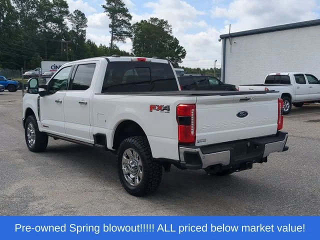 Used 2023 White Ford Lariat image 11