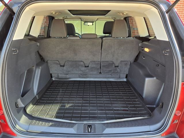 Used 2016 Orange Ford SE image 23