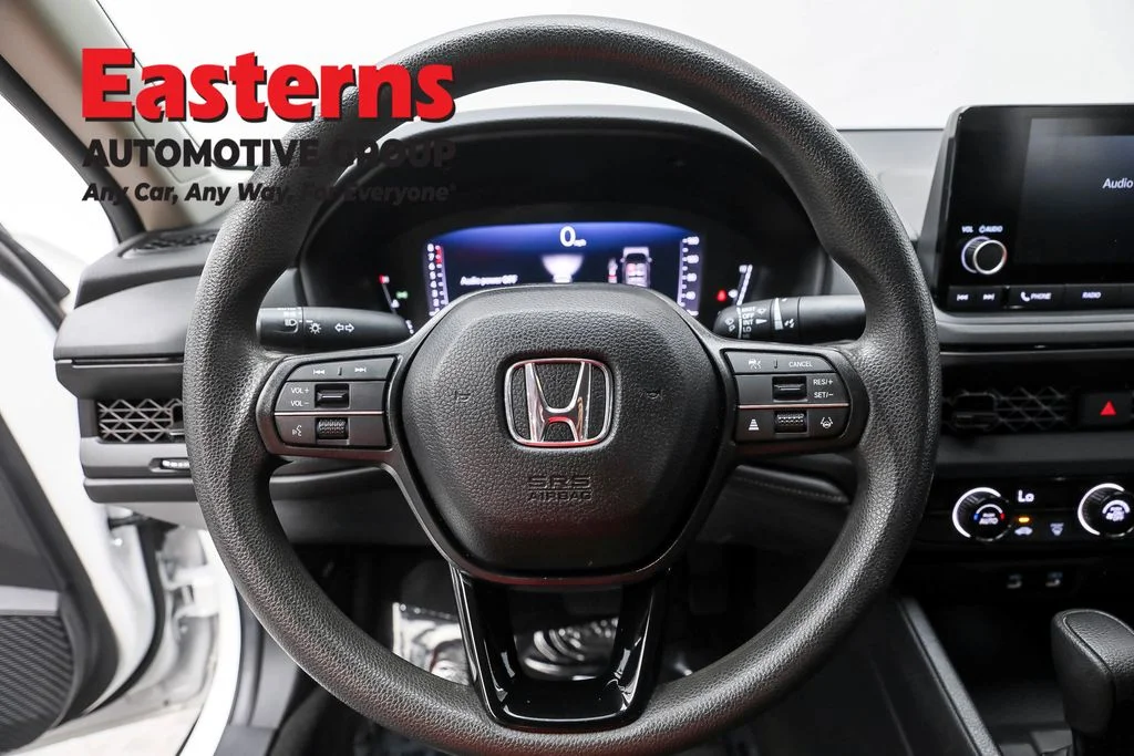 Used 2024 White Honda LX image 10
