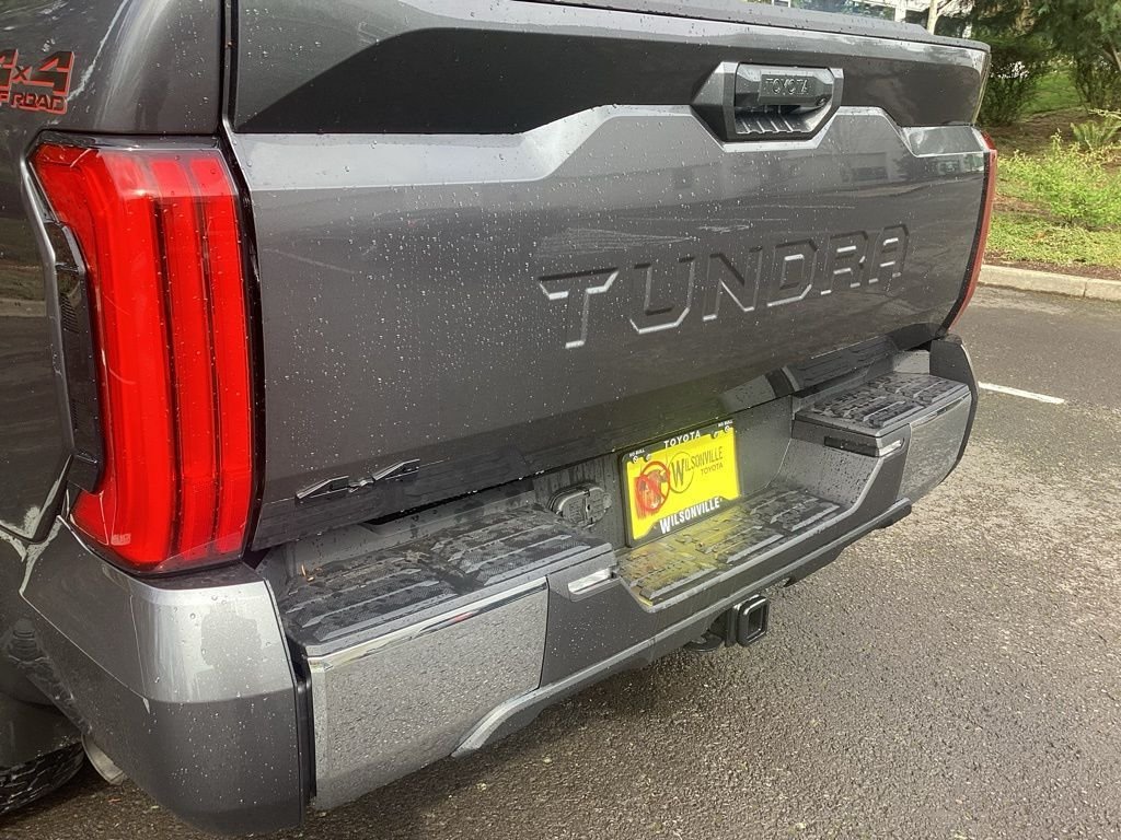 2025 Toyota Tundra SR5 - Photo 15