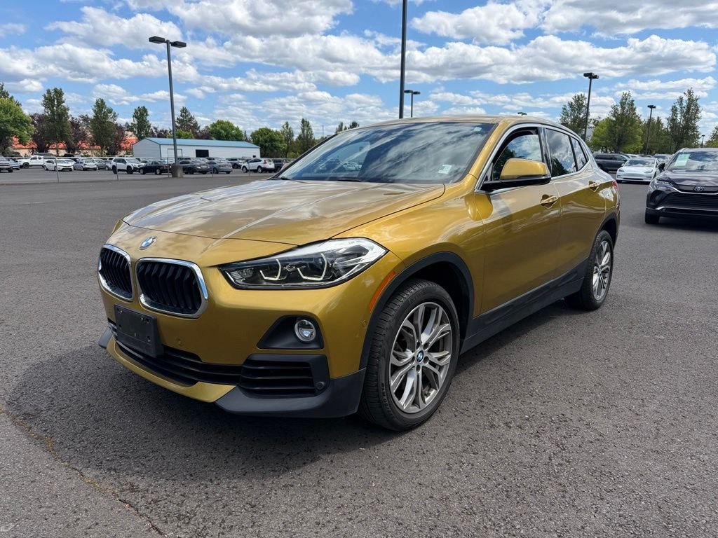 Used 2018 Galvanic Gold Metallic BMW xDrive28i image 3
