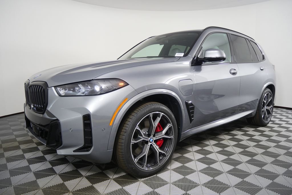 Used 2026 Skyscraper Grey Metallic BMW xDrive50e image 8