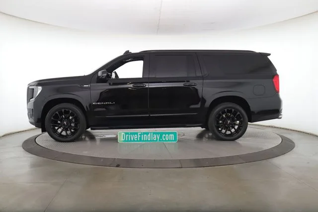 Used 2023 Black GMC Denali image 9