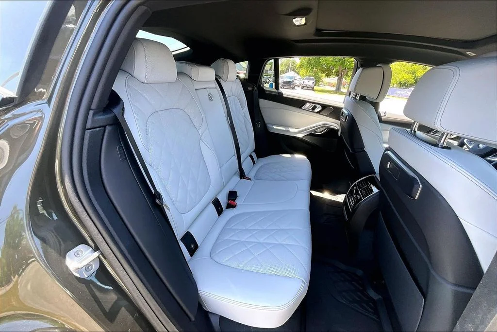 New 2027 BMW X6 xDrive40i
