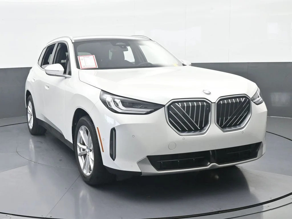 2025 BMW X3 30 - Photo 8