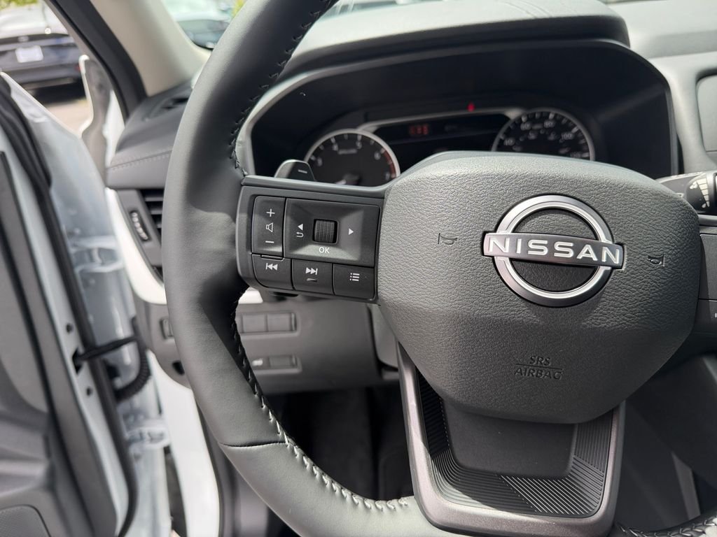New 2026 Everest White Pearl TriCoat Nissan SV image 22