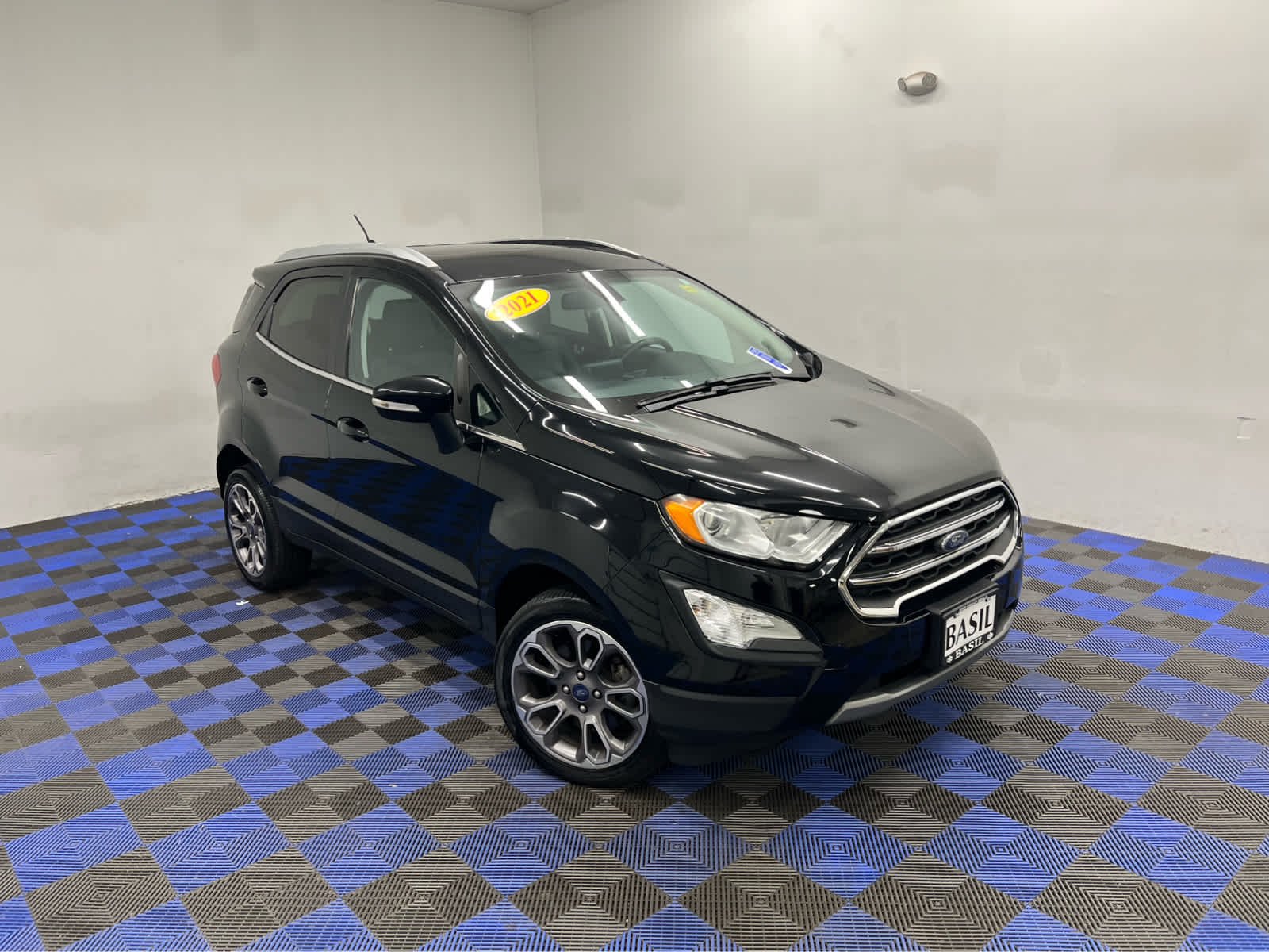 Used 2021 Shadow Black Ford Titanium image 32