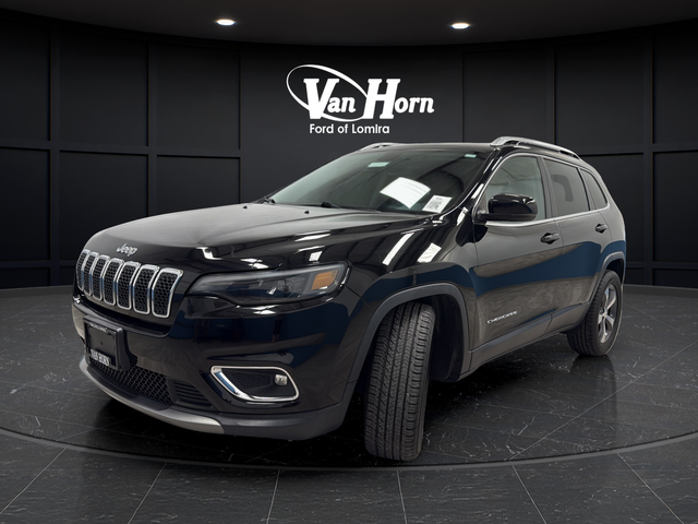 Used 2020 Diamond Black Crystal Pearlcoat Jeep Limited image 3