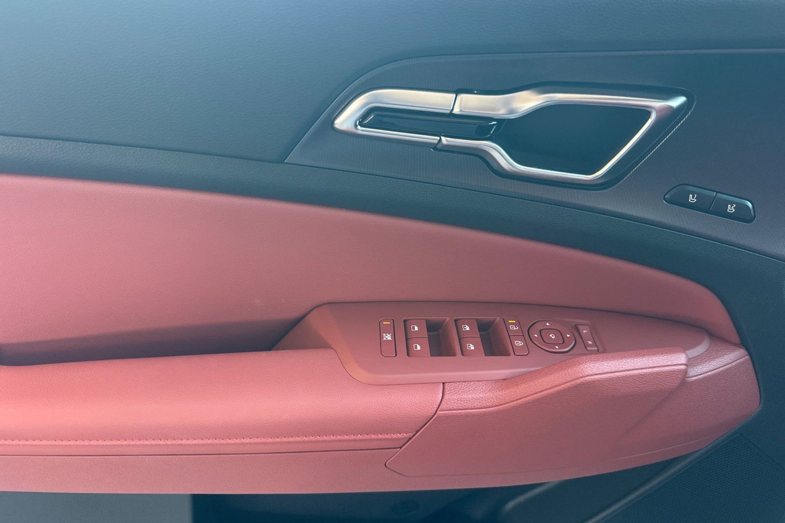 New 2026 Gray Kia SX-Prestige image 11