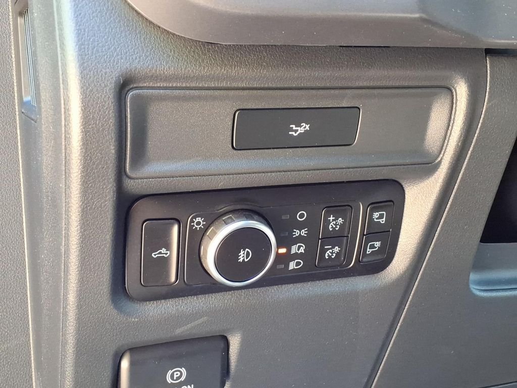 New 2026 Agate Black Metallic Ford XLT image 20