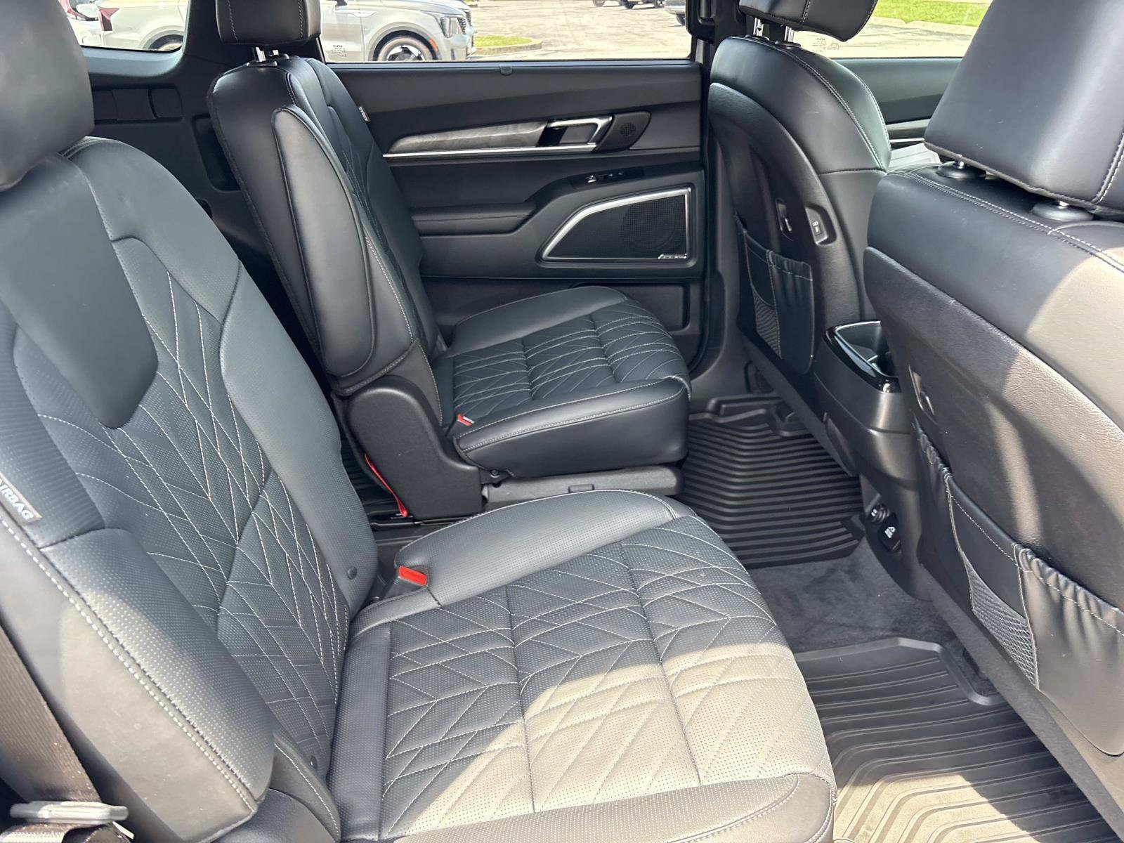 Used 2025 Wolf Gray Kia SX-Prestige X-Line image 21