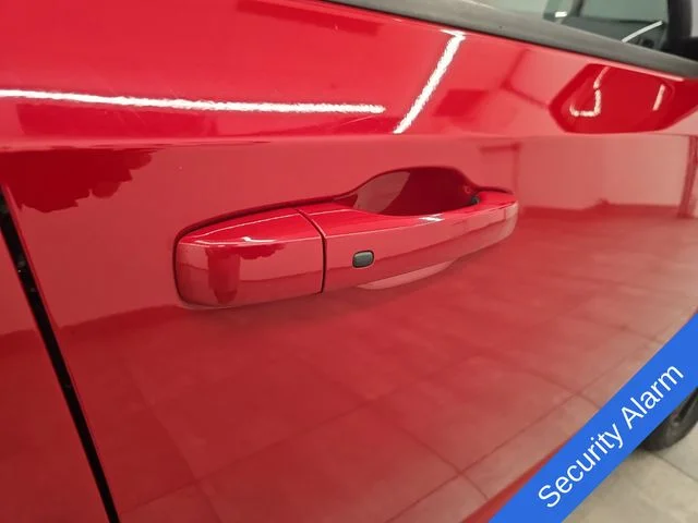 Used 2018 Redline 2 Coat Pearl Dodge SXT image 9