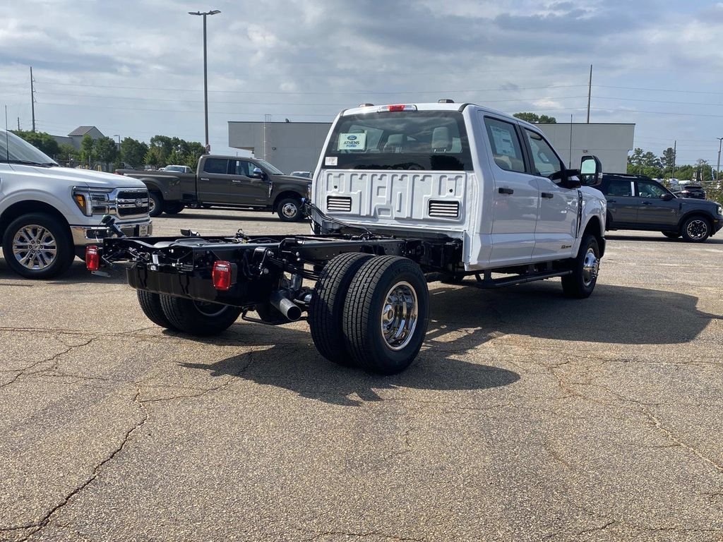 New 2026 Oxford White Ford F-350® XL image 3