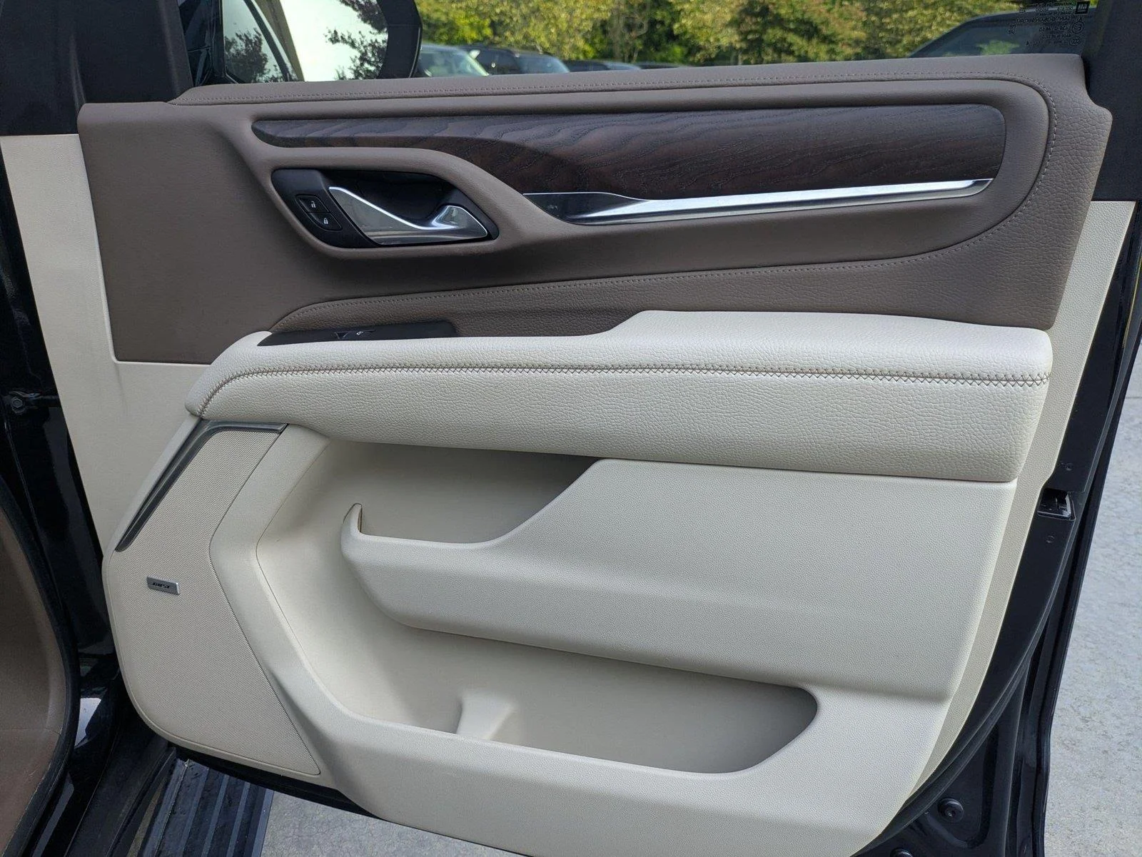 Used 2024 Midnight Blue Metallic GMC Denali image 36