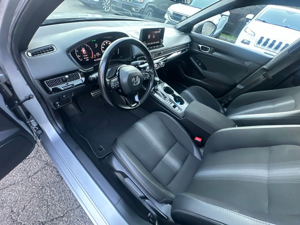 Used 2024  Honda Sport image 8