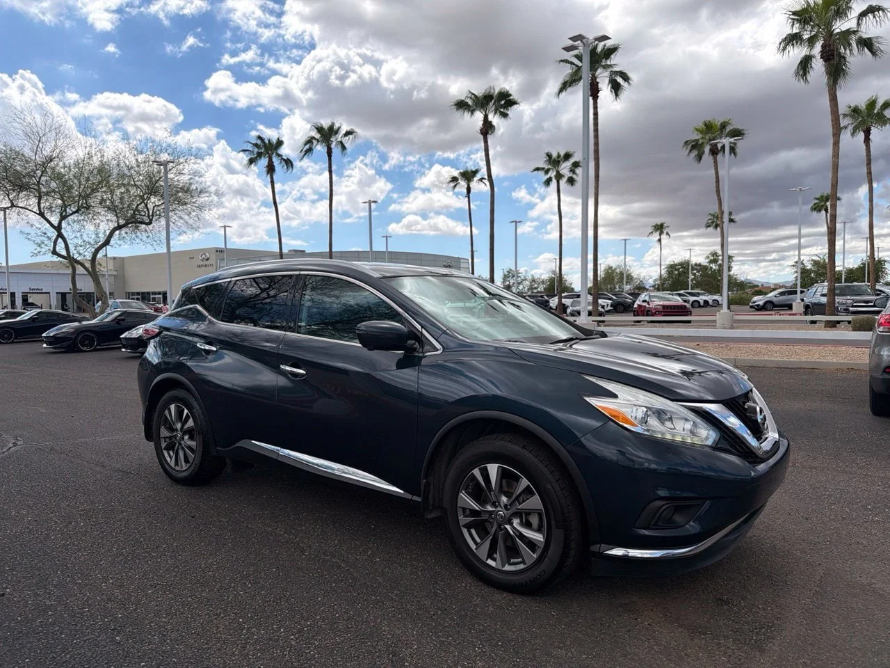 Used 2017 Arctic Blue Metallic Nissan SL image 2
