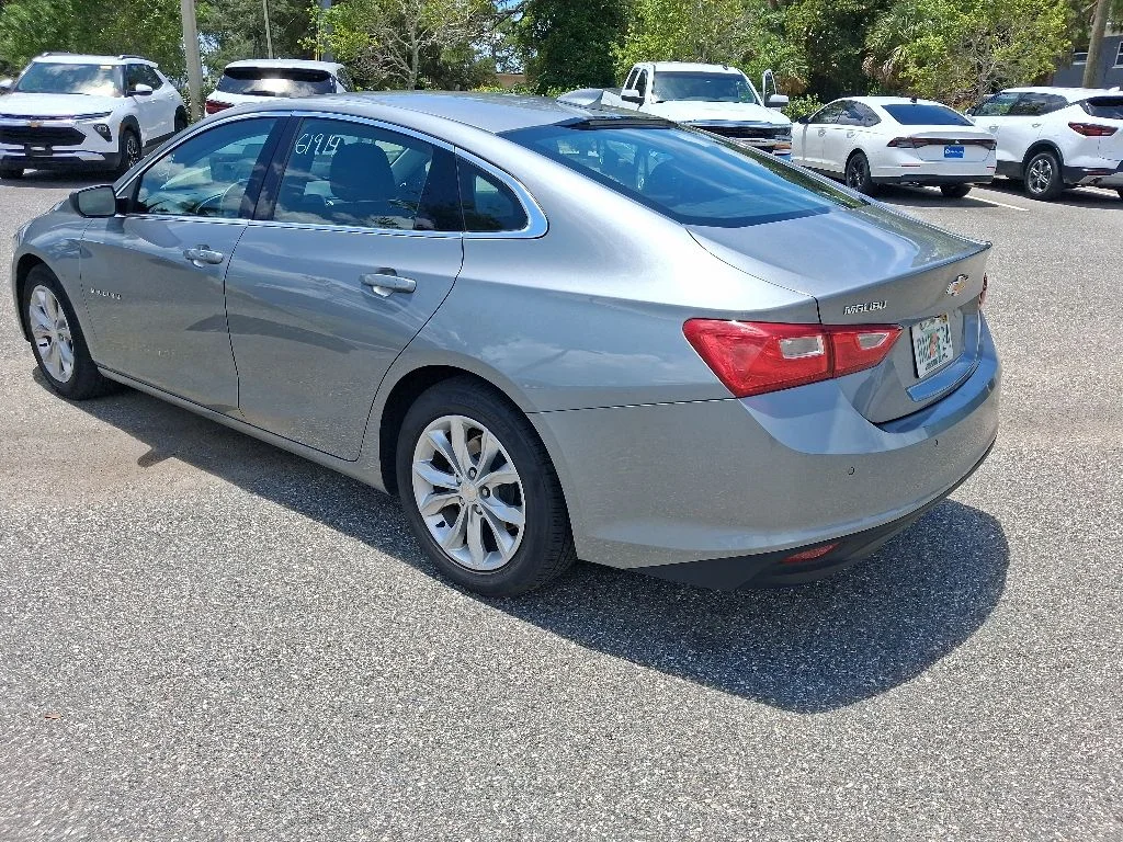 Used 2024 Gray Chevrolet LT image 7