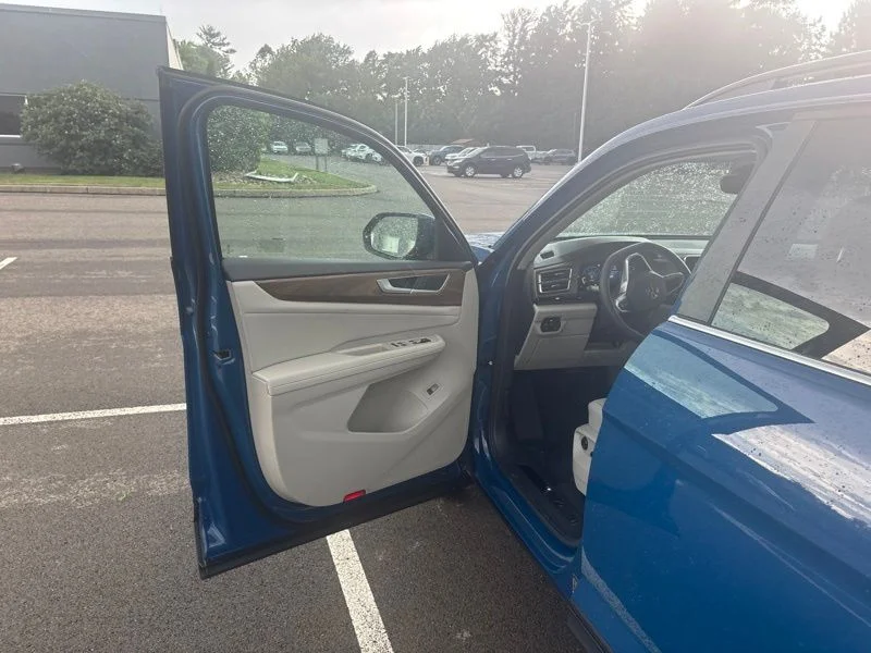 New 2026 Blue Volkswagen 2.0T SE w/Technology image 17