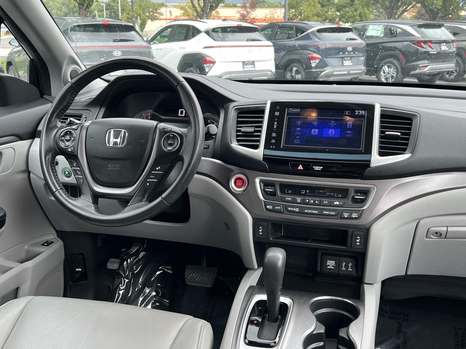 Used 2016 Blue Honda EX-L image 24