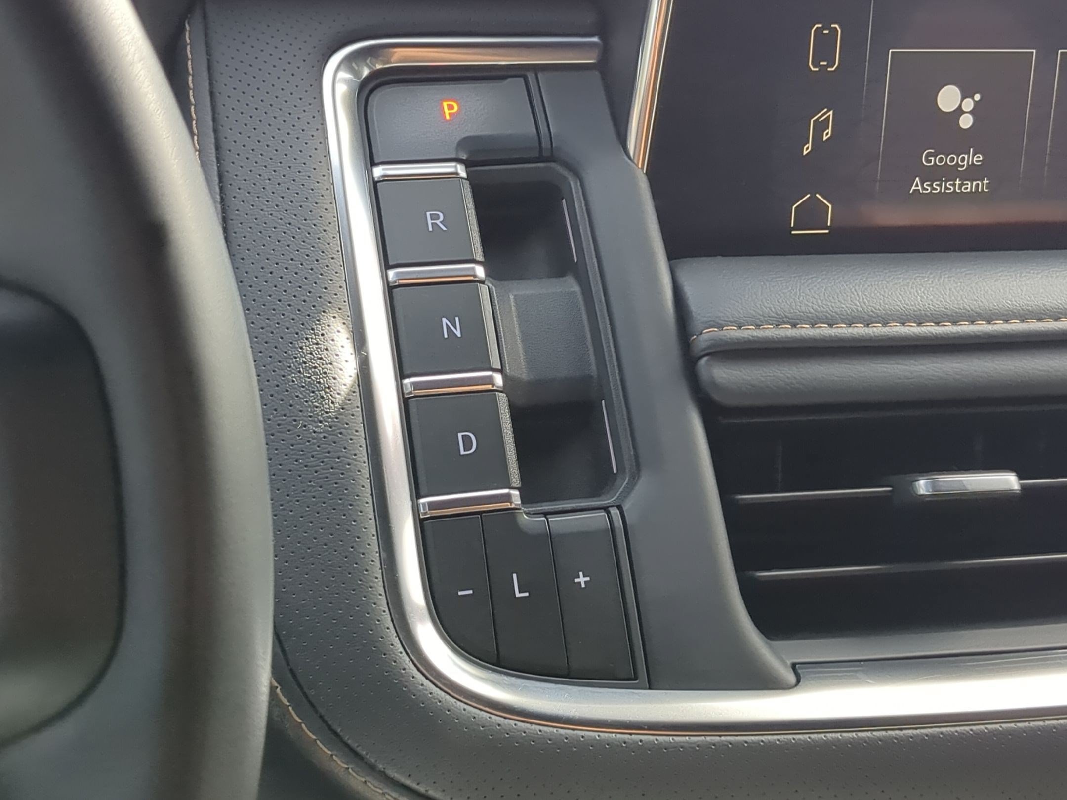 Used 2023 Onyx Black GMC AT4 image 23