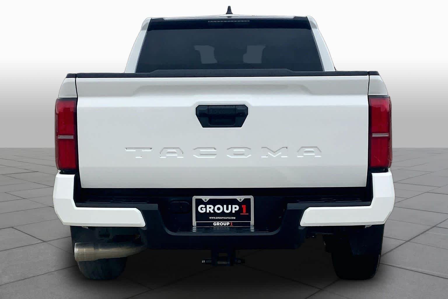 Used 2024 Ice Cap Toyota SR5 image 5