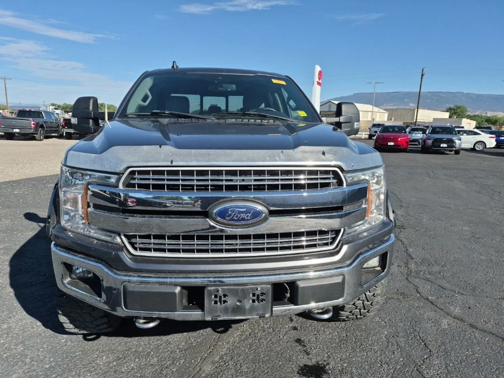 Used 2019 Magnetic Ford Lariat image 2