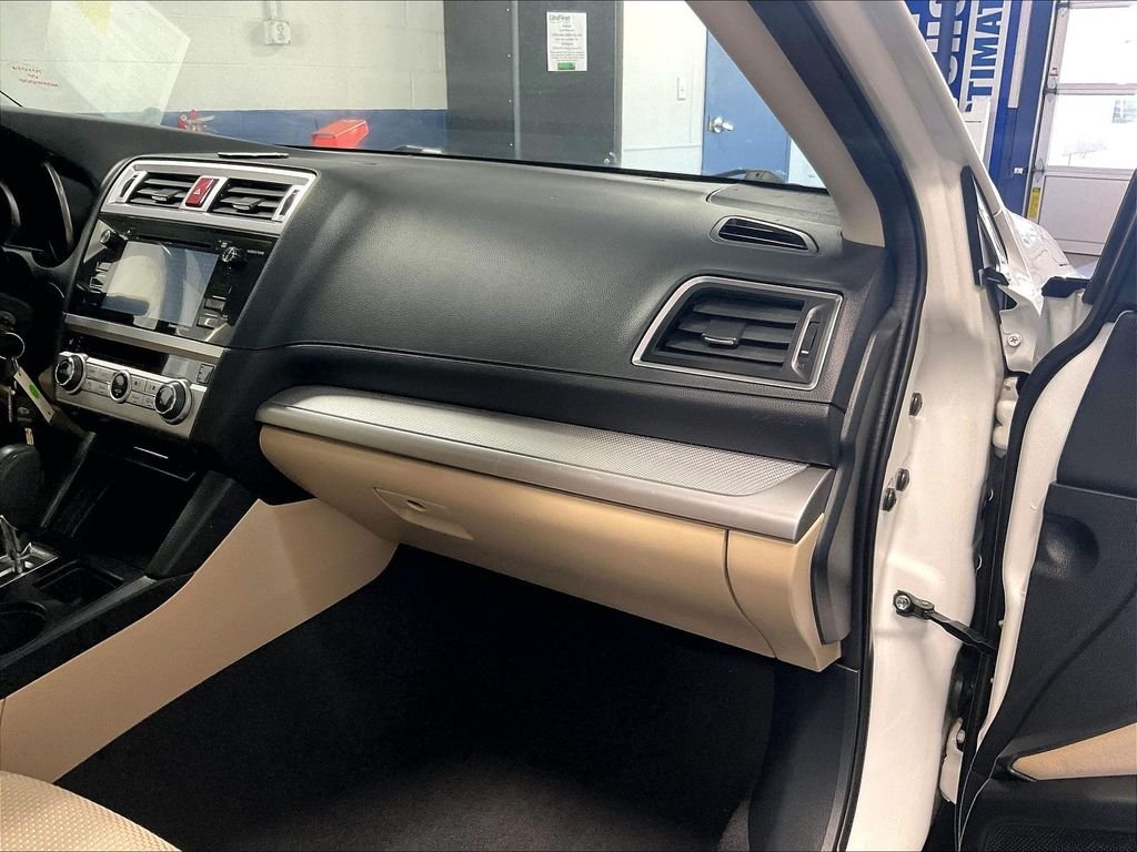 Used 2015 White Subaru 2.5i Premium image 13
