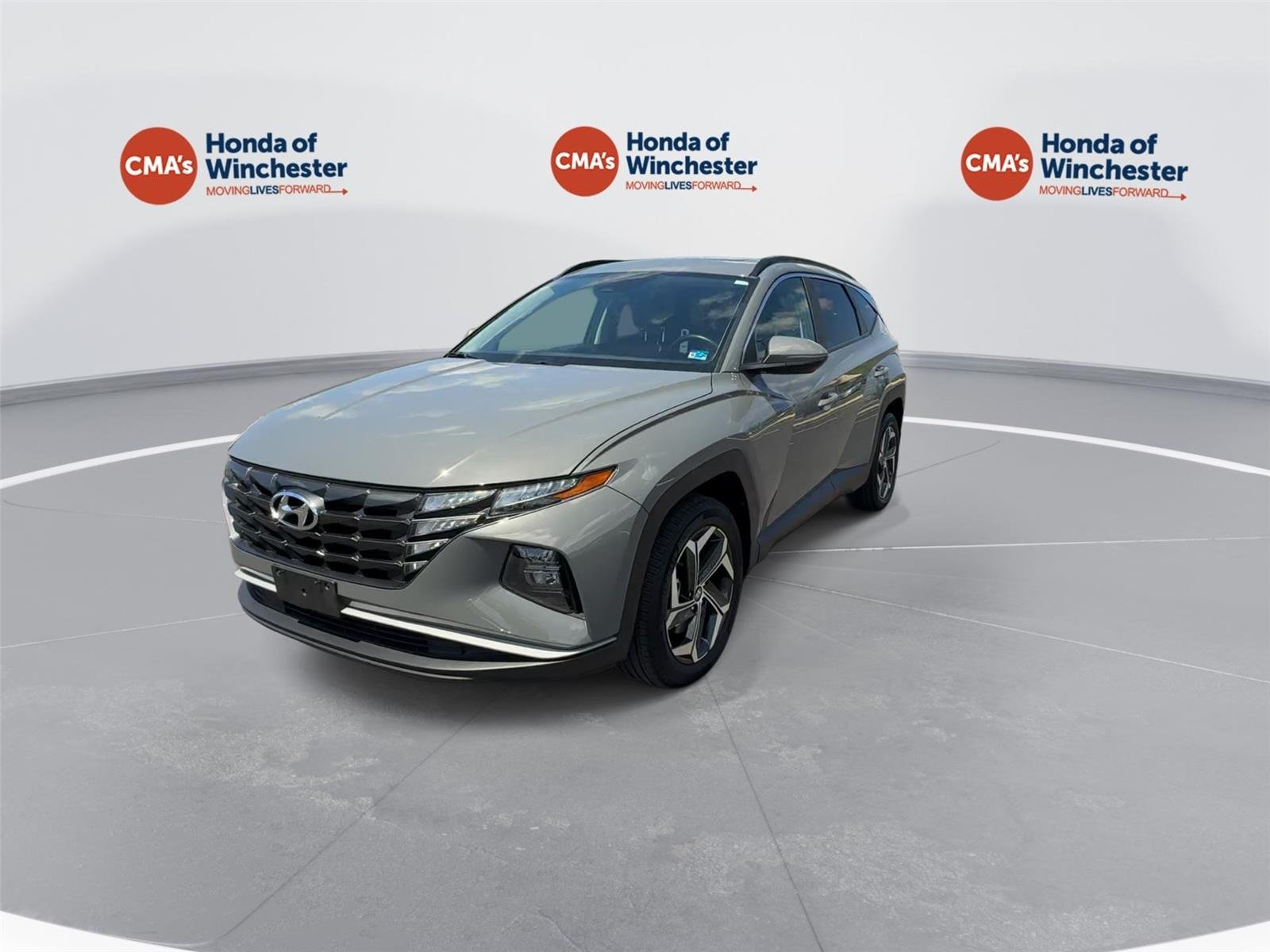 Used 2024 Hampton Gray Hyundai SEL image 3